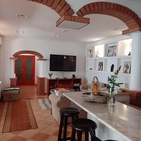 Baliyak House Feriehus *