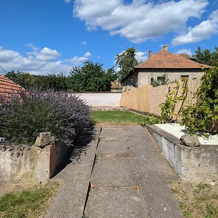 Feriehus Baliyak House Tállya